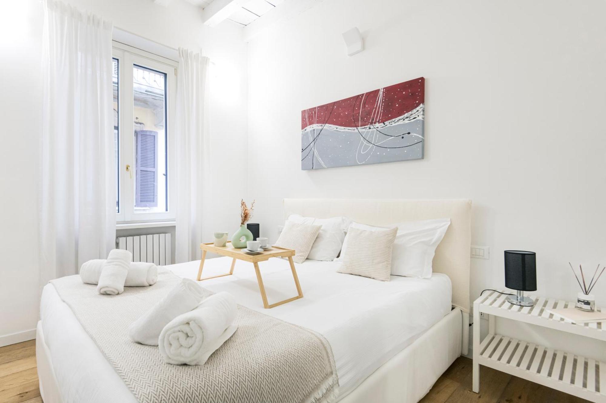 Amazing, New & Fully Furnished Studio In Duomo Милано Екстериор снимка